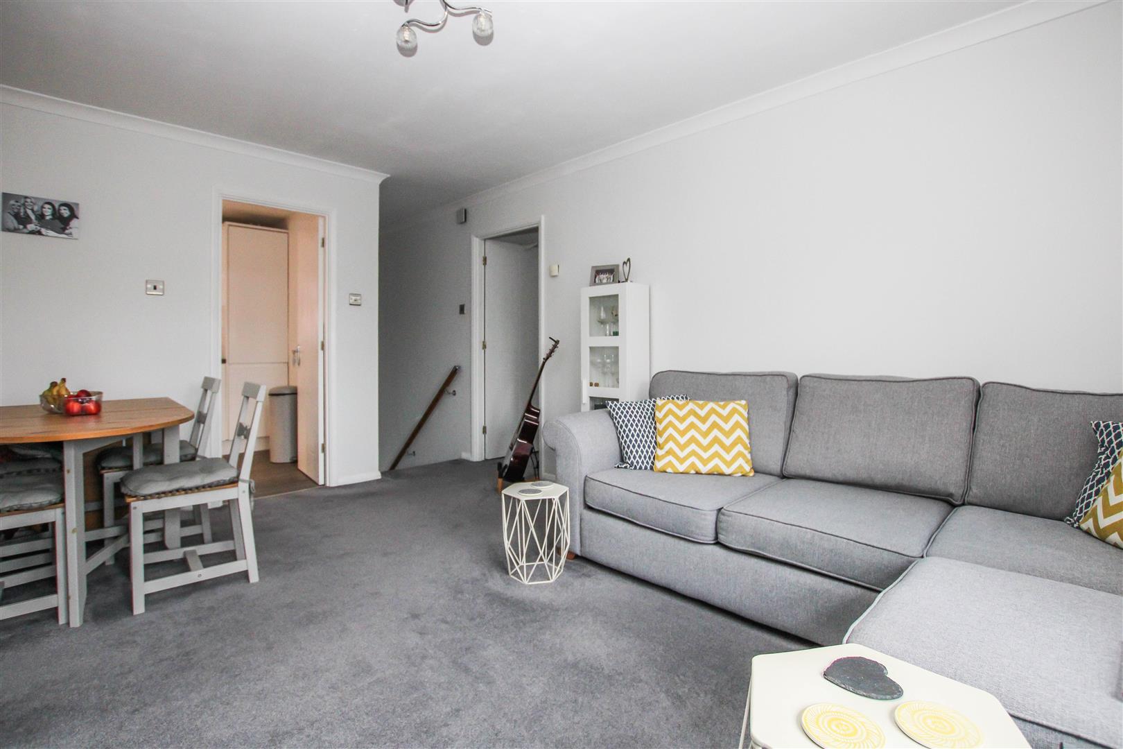 Kings Chase, Brentwood Keith Ashton